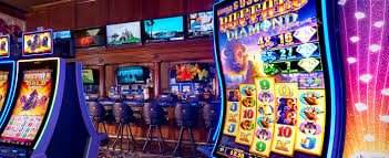Casino-style game lobby on jl666 with slots and live tables